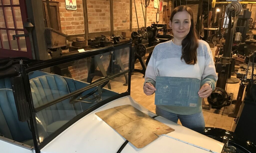 Zeichnungsbestand im Archiv der Stiftung Automobile Welt Eisenach erfasst 
